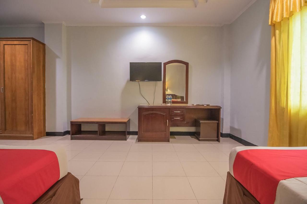 Reddoorz Syariah At Grand Taufiq Tarakan Buitenkant foto