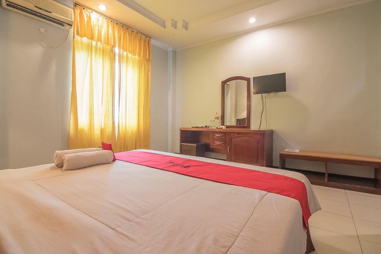 Reddoorz Syariah At Grand Taufiq Tarakan Buitenkant foto