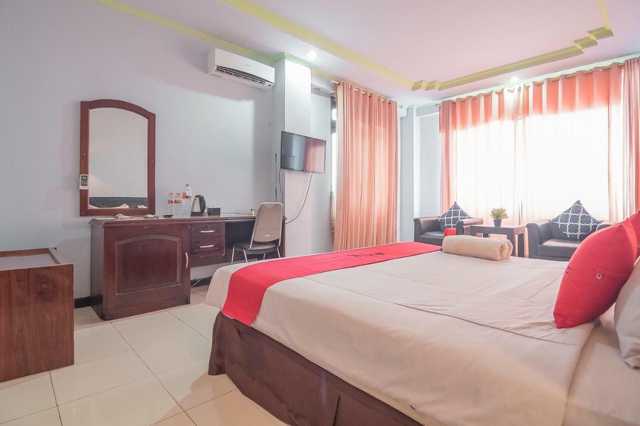Reddoorz Syariah At Grand Taufiq Tarakan Buitenkant foto