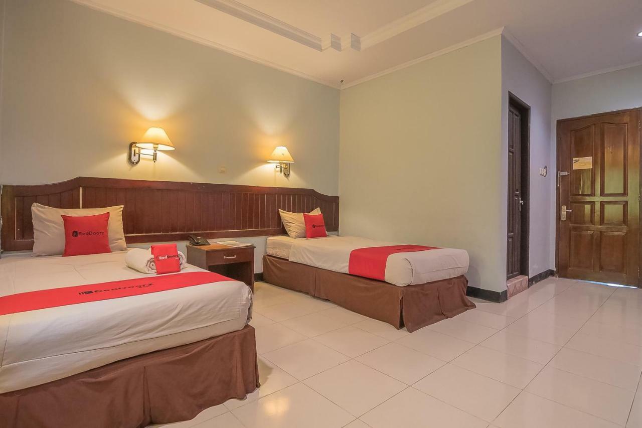 Reddoorz Syariah At Grand Taufiq Tarakan Buitenkant foto