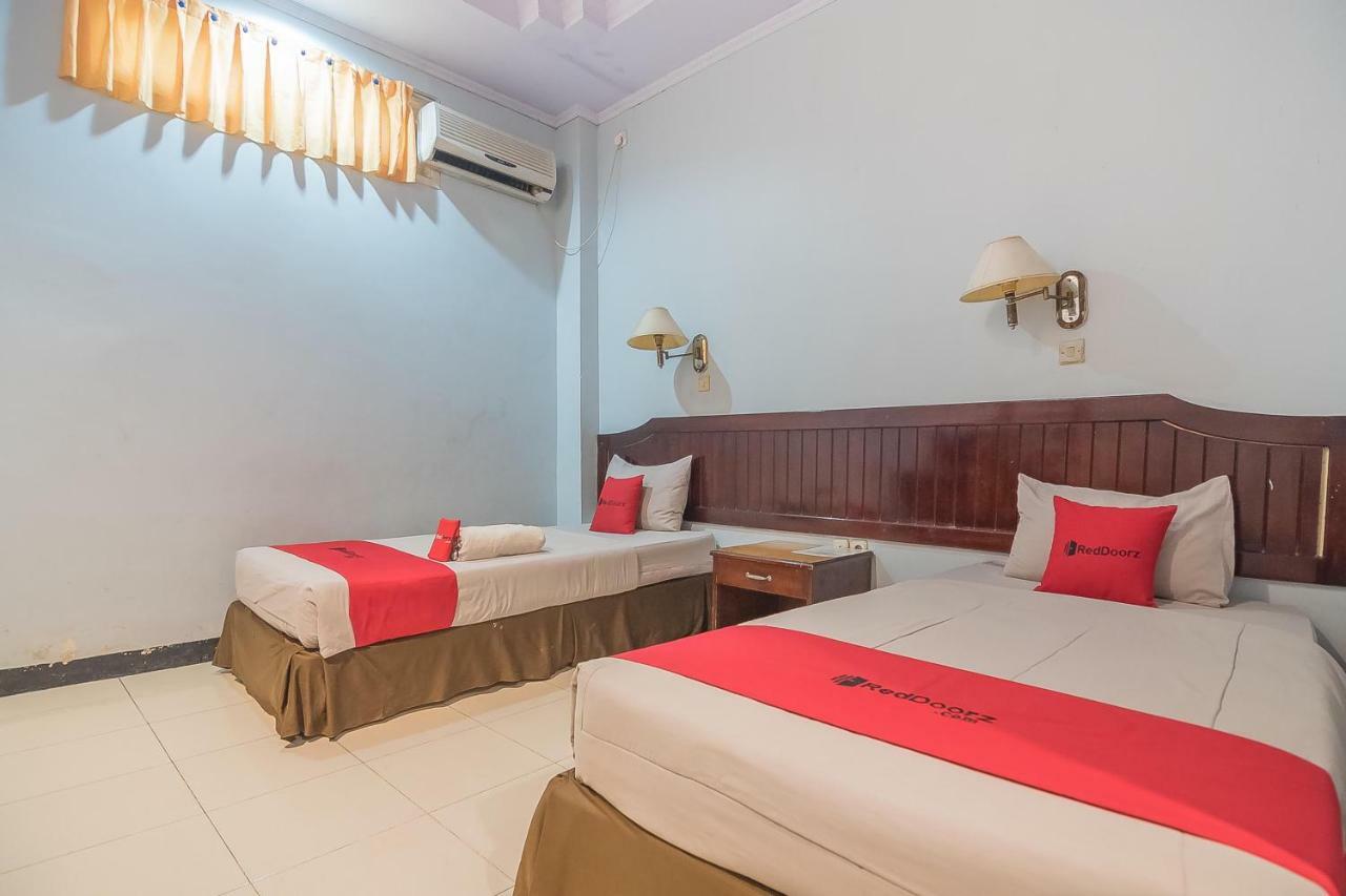 Reddoorz Syariah At Grand Taufiq Tarakan Buitenkant foto